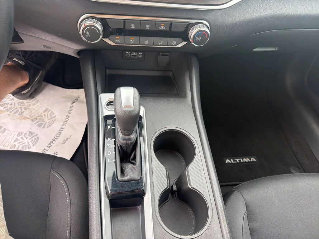 Certified Used 2025 Black Nissan 2.5 SV image 33