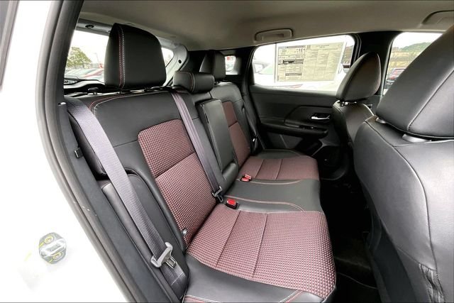 New 2026 Nissan Kicks SR