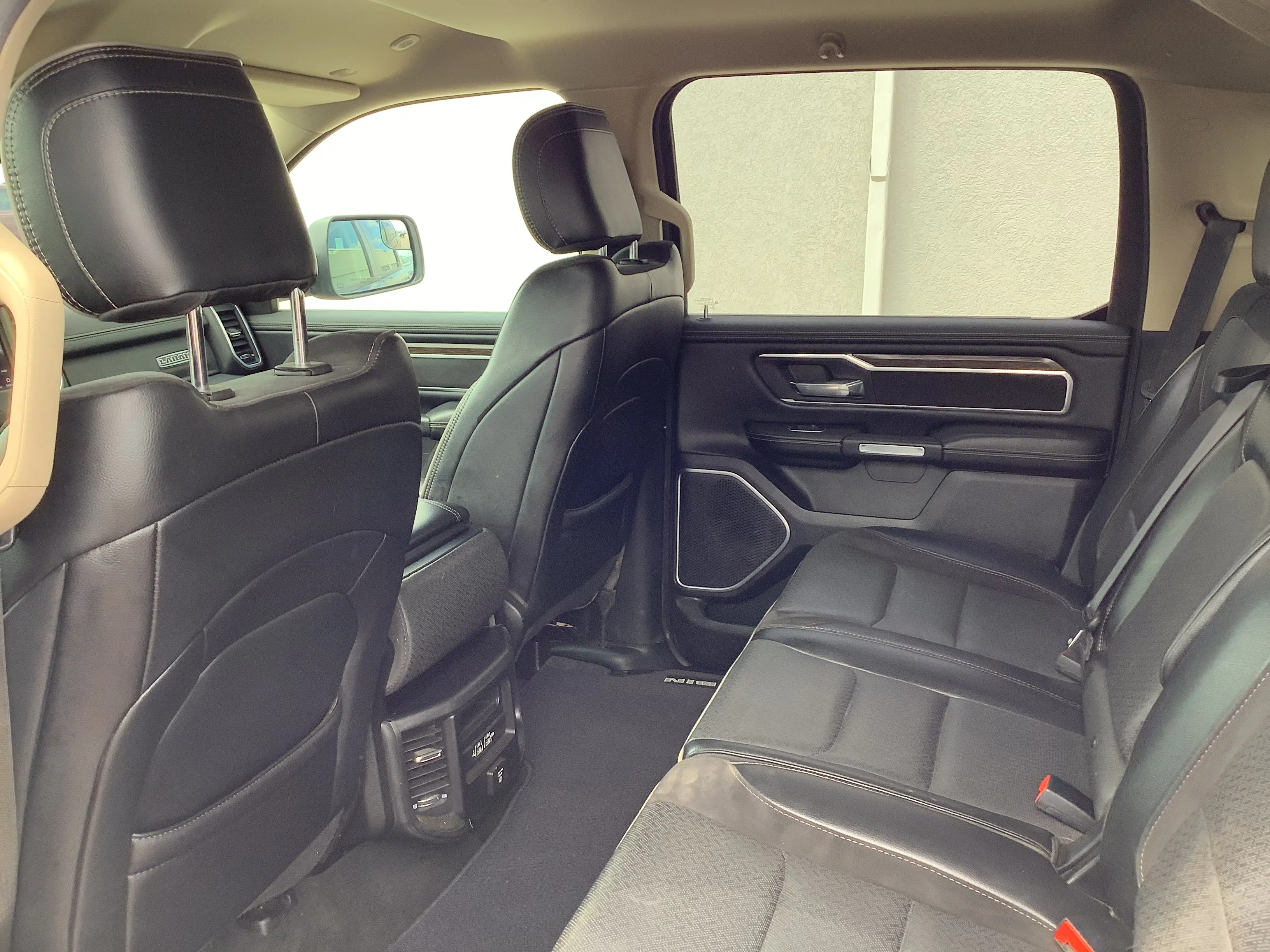 Used 2020 Black Ram Laramie image 6
