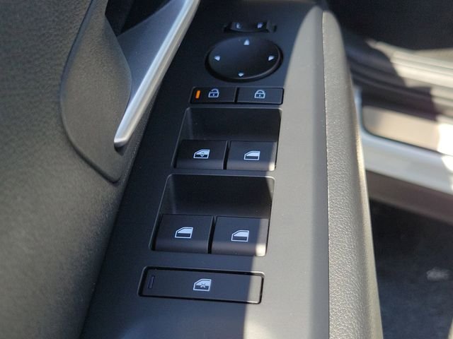 2025 Hyundai Tucson SE - Photo 17