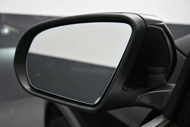Used 2021 Black Mercedes-Benz GLA 250 image 4