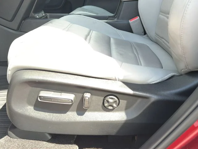Used 2020 Red Honda EX-L image 16