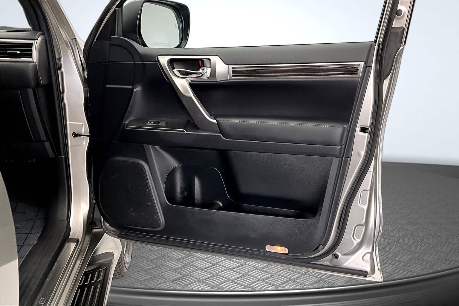 2023 Lexus GX PREMIUM - Photo 24