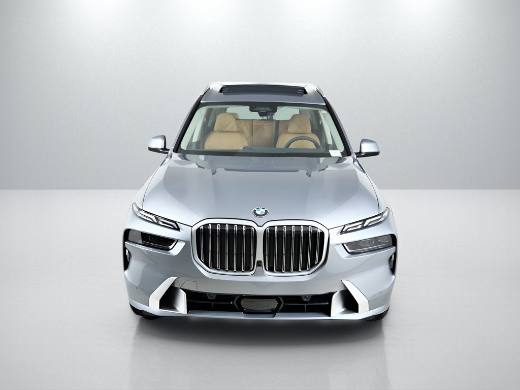 Used 2026 Skyscraper Grey Metallic BMW xDrive40i image 17