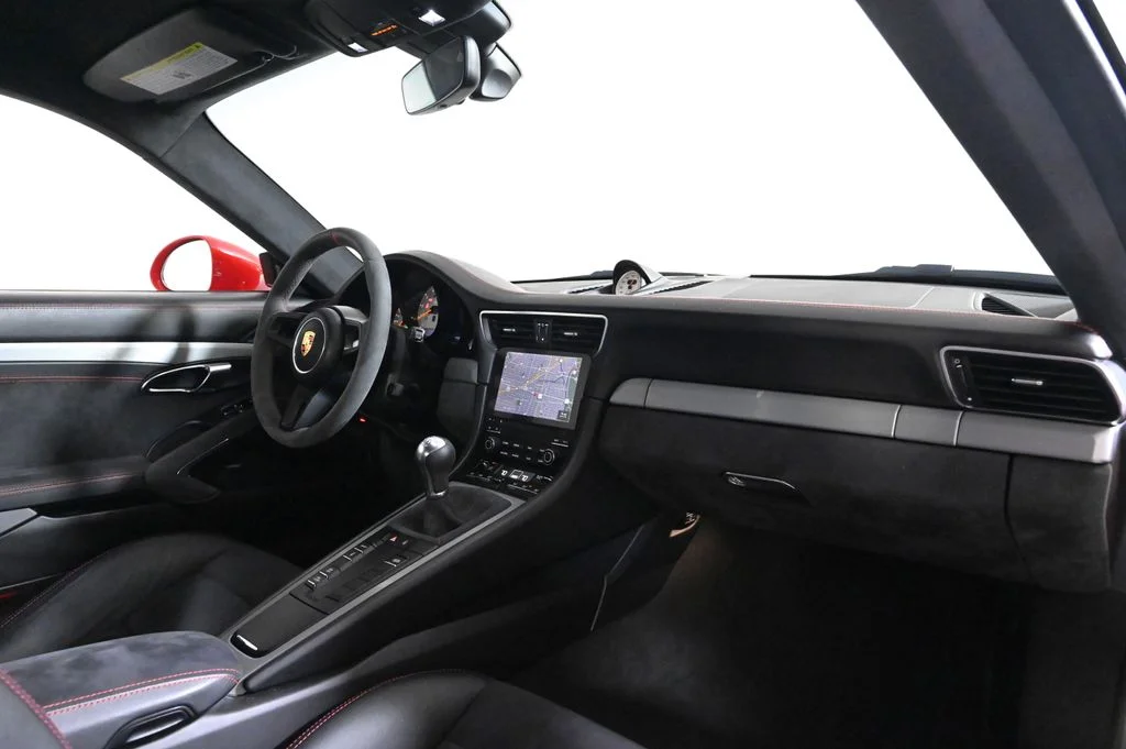 Used 2018 Guards Red Porsche GT3 image 17