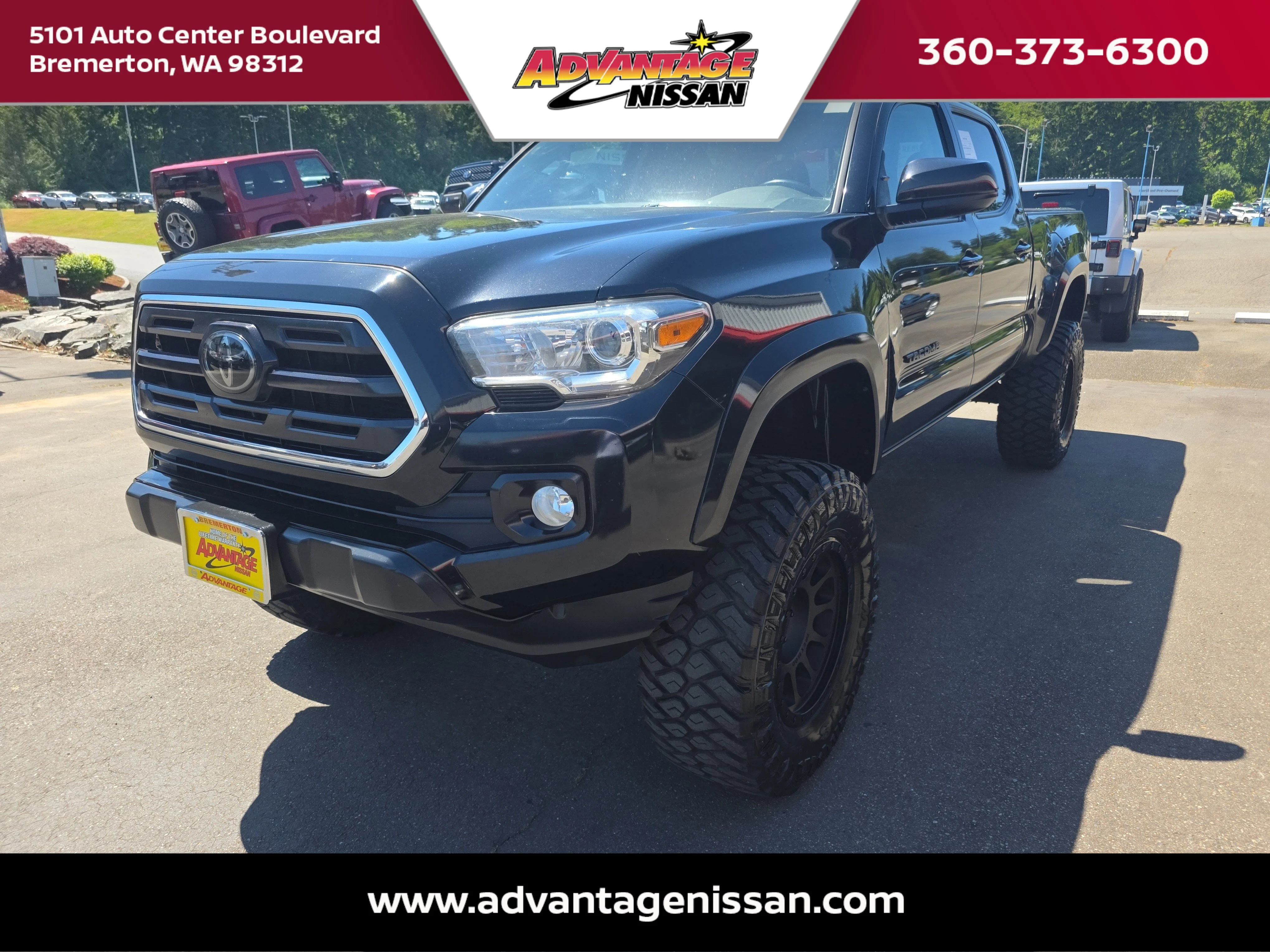 Used 2018 Midnight Black Metallic Toyota SR5 image 1