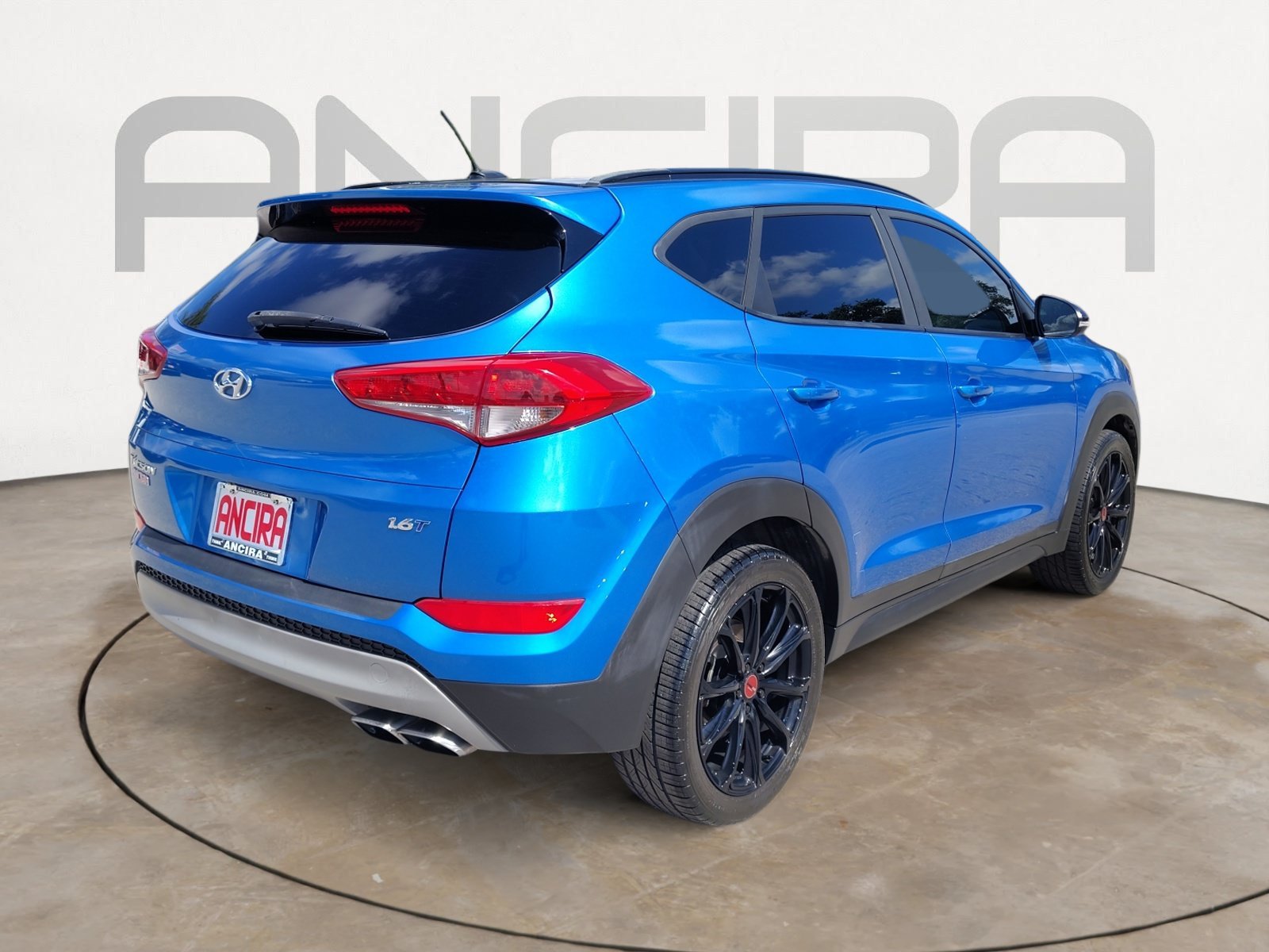 Used 2017 Caribbean Blue Hyundai Night image 11