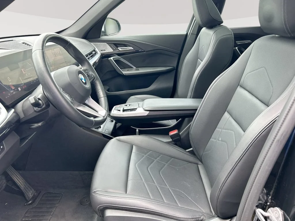 Used 2024 Bk BMW xDrive28i image 23