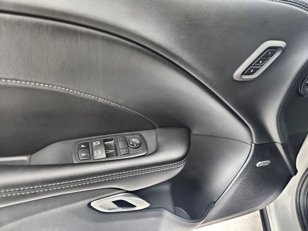 Used 2022 White Dodge R/T Scat Pack image 24