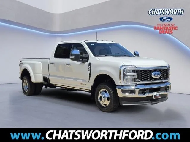 New 2026 Star White Metallic Tri-Coat Ford F-350® Lariat® image 24