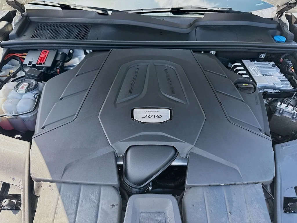 2023 Porsche Cayenne Base - Photo 31