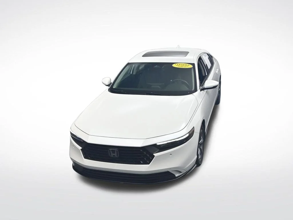 Certified Used 2025 Platinum White Pearl Honda EX-L image 22