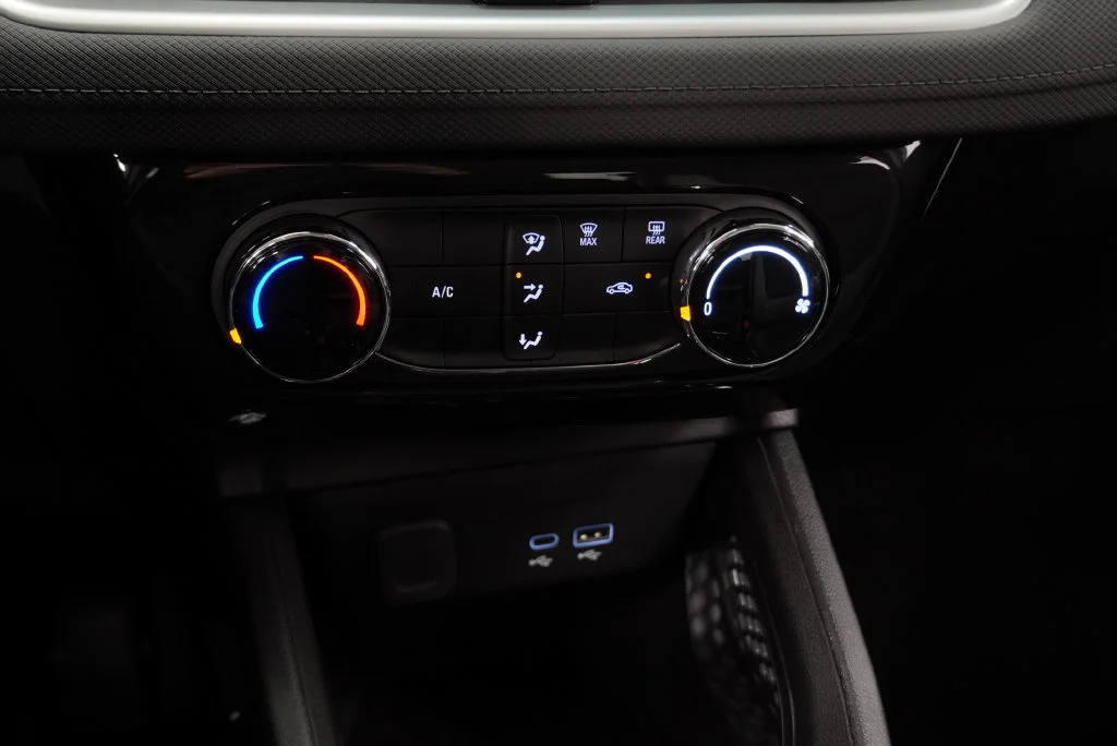 New 2026 Mosaic Black Metallic Chevrolet LT image 25