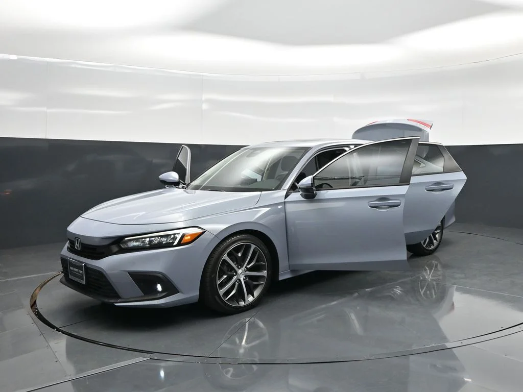 Used 2024 Gray Honda Touring image 31