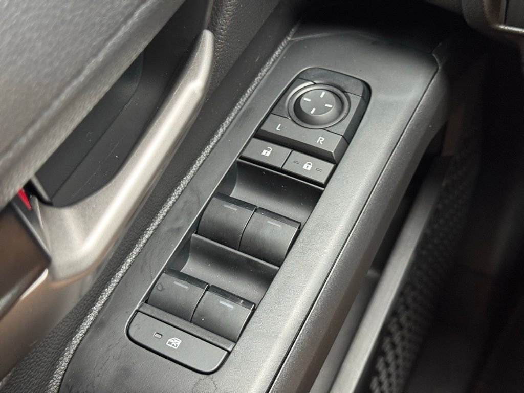 2025 Toyota Tacoma TRD Off Road - Photo 17