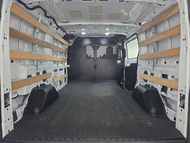 Used 2023 White Ford Base image 28