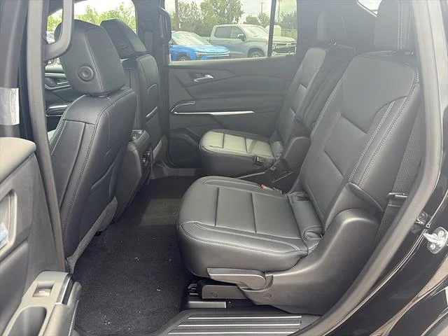 2027 Chevrolet Traverse LT - Photo 12