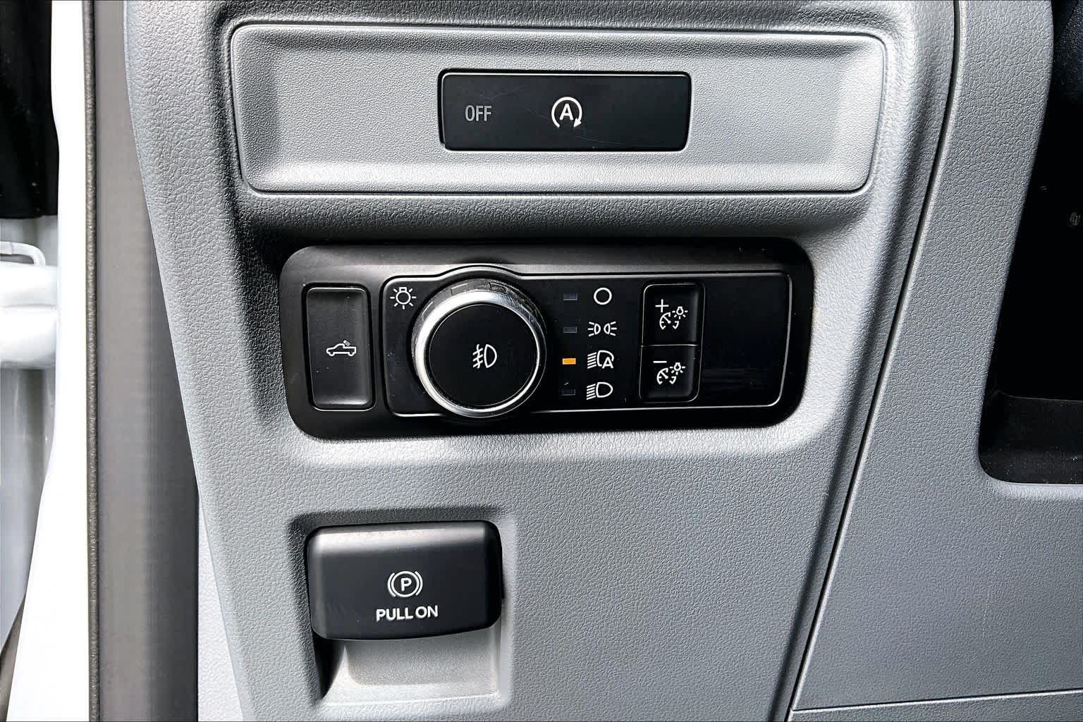 Used 2025 Space White Ford XLT image 35