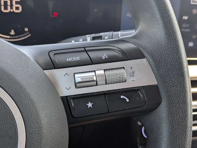 Used 2025 Blue Hyundai SEL image 25