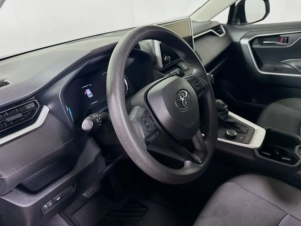 Used 2025 Silver Sky Metallic Toyota Hybrid XLE image 10