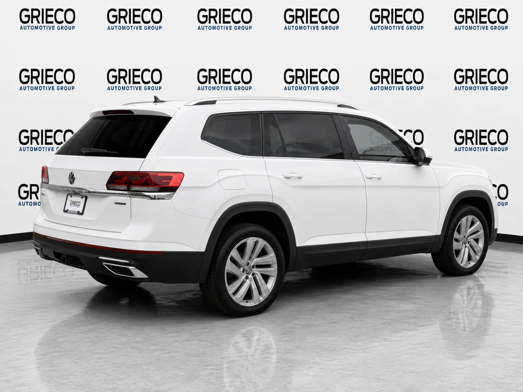 Used 2021 White Volkswagen SEL image 2