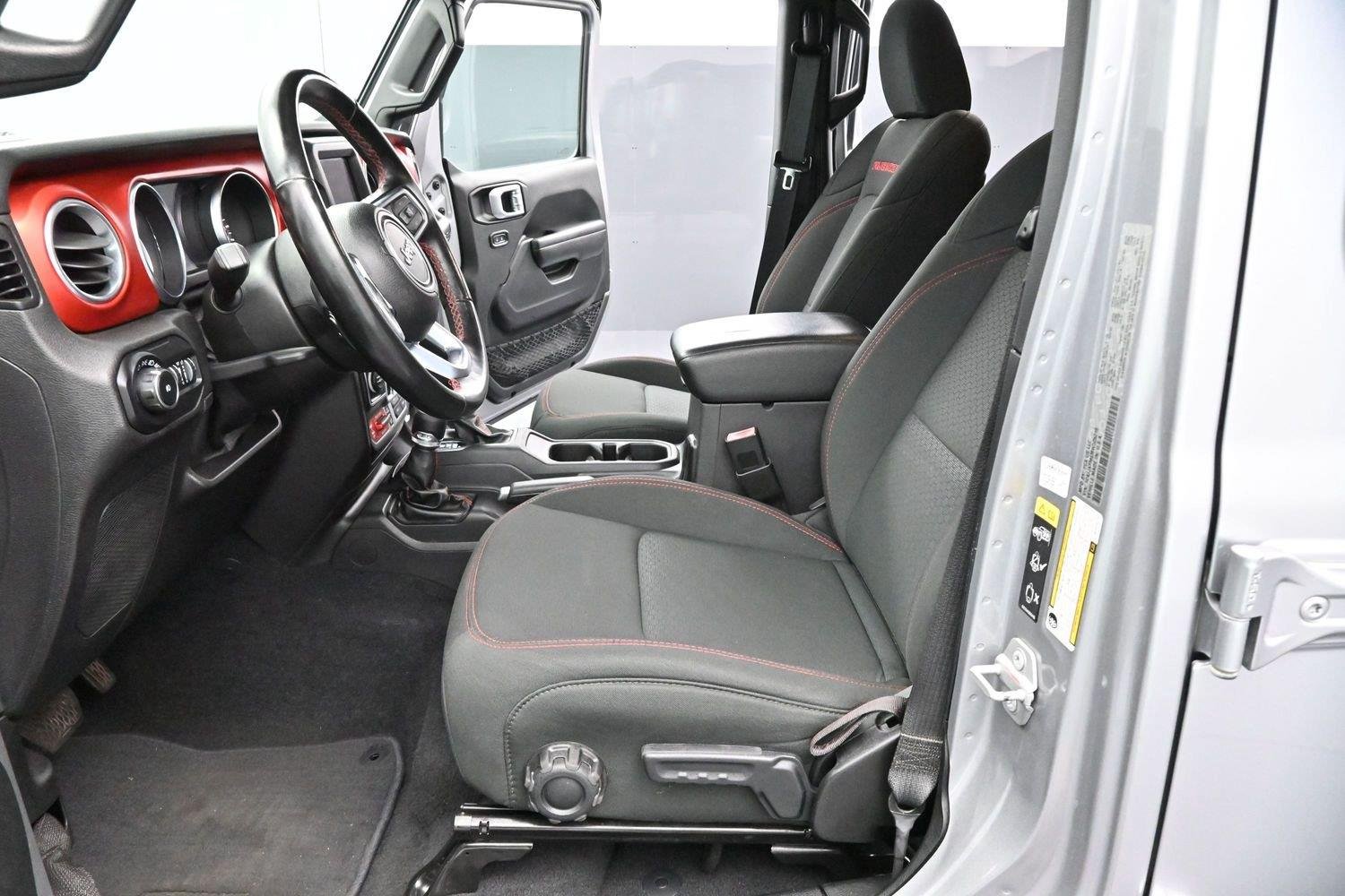 Used 2021 Billet Silver Metallic Clearcoat Jeep Unlimited Rubicon image 11