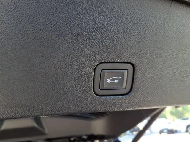 Used 2025 Stellar Black Metallic Cadillac Premium Luxury image 6