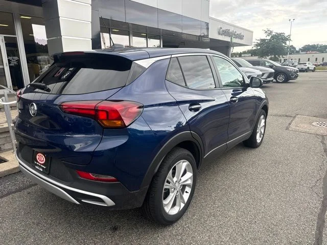 Used 2023 Blue Buick Preferred image 4