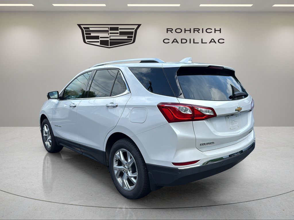 Used 2019 IRIDESCENT PEARL TRICOAT Chevrolet Premier image 2