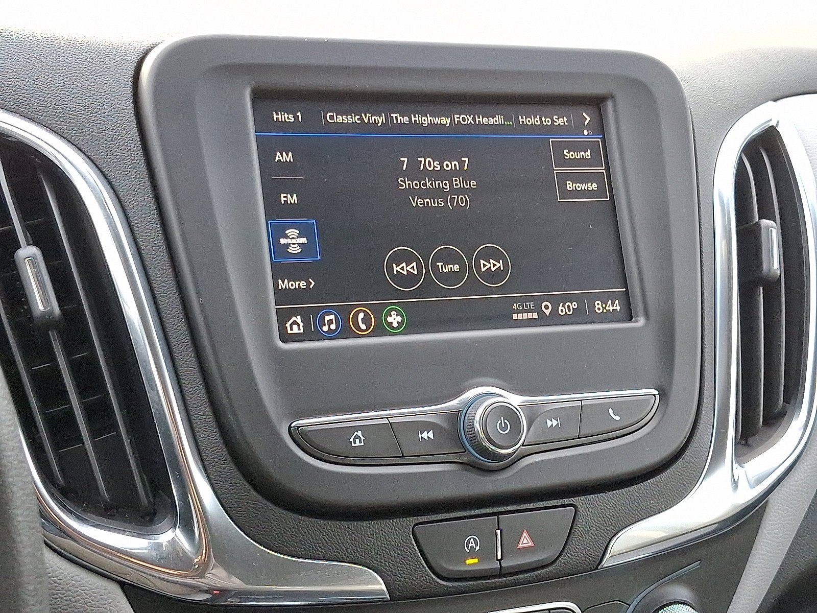 2024 Chevrolet Equinox LS - Photo 16