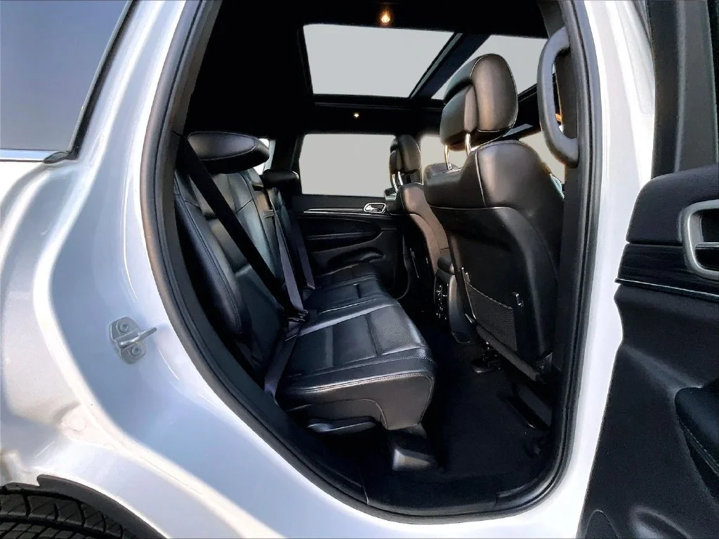 Used 2020 White Jeep Limited image 28