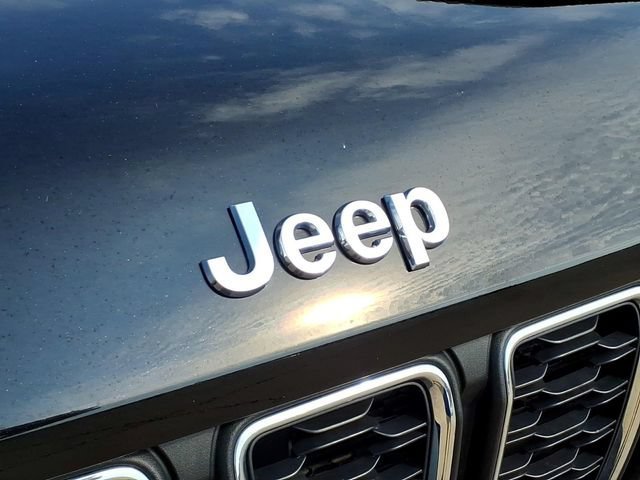 Used 2023 Black Jeep Laredo 4x4 image 26
