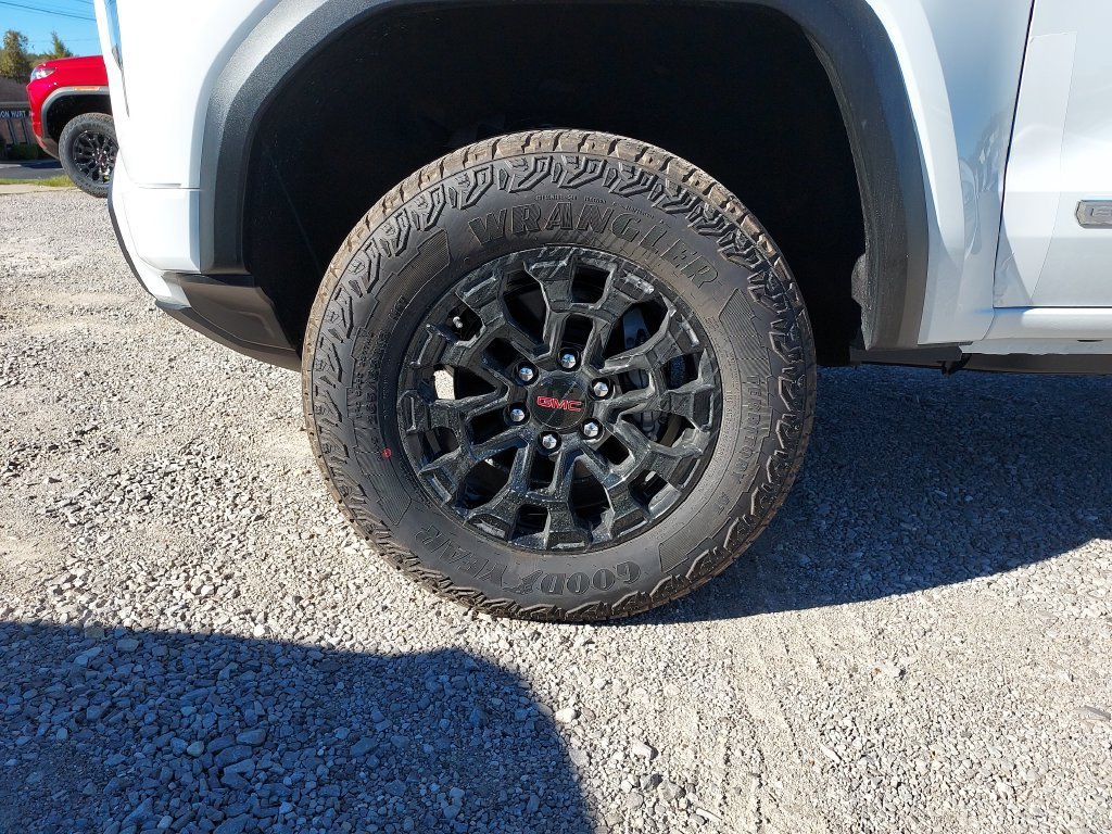 New 2026 Summit White GMC Elevation image 10
