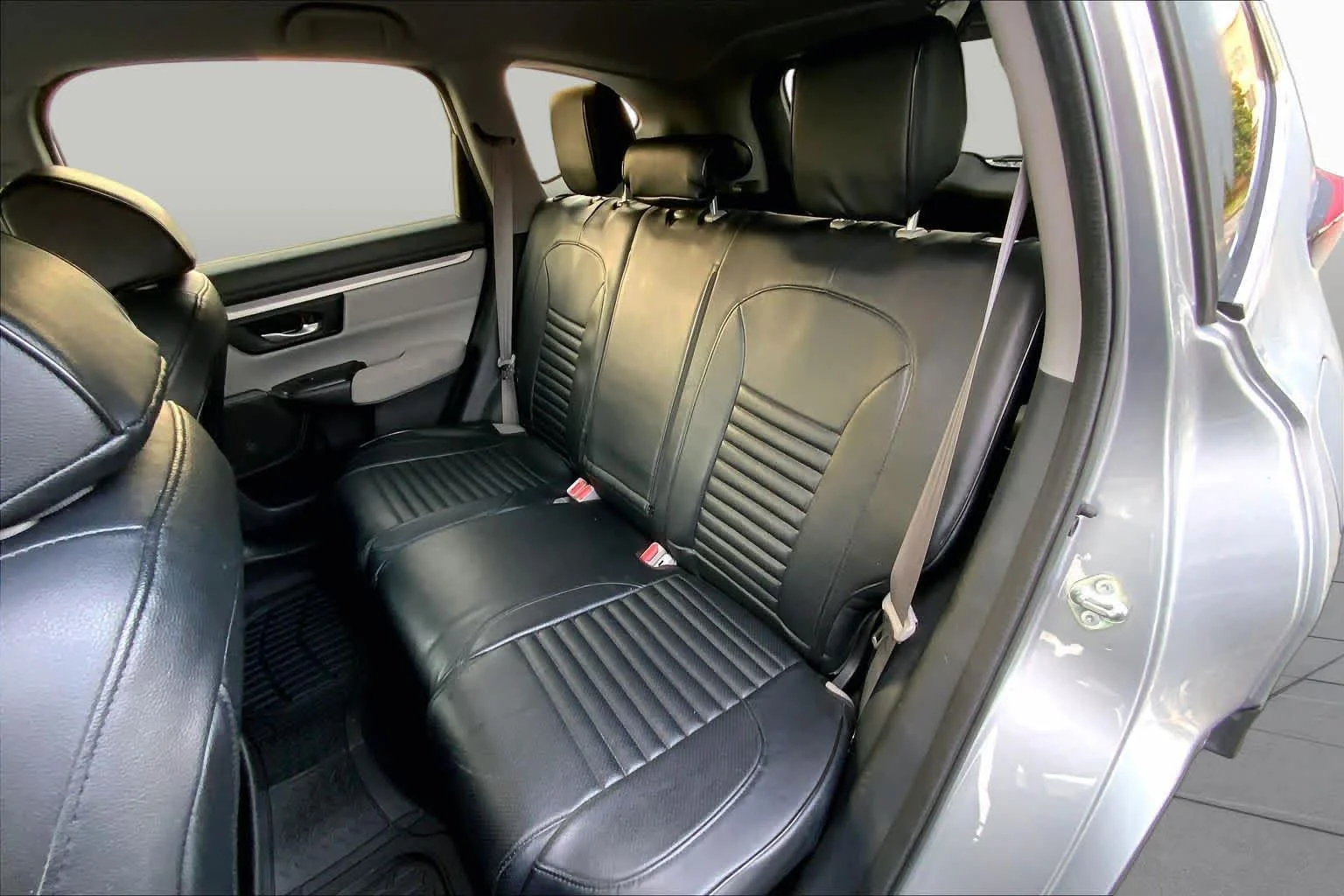 Used 2020 Lunar Silver Metallic Honda LX image 19