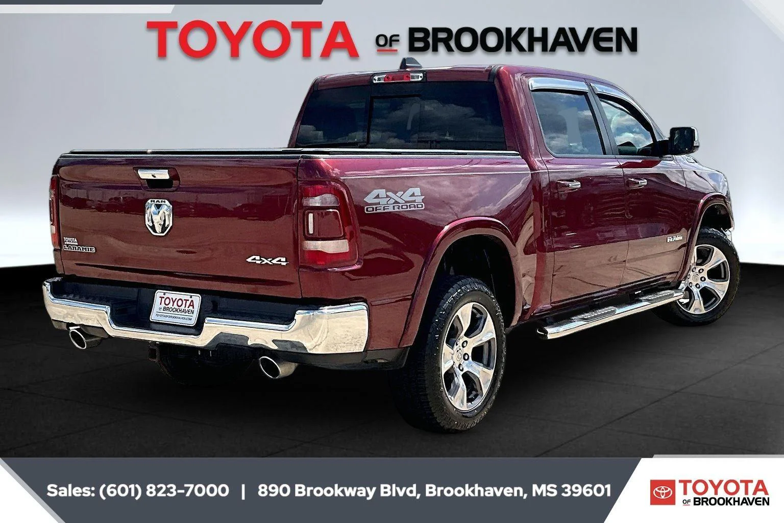 Used 2020 Delmonico Red Pearlcoat Ram Laramie image 11