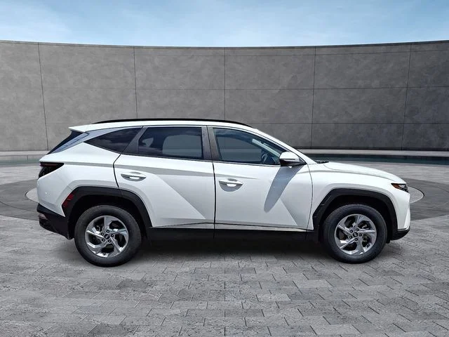 Used 2023 White Hyundai SEL image 12