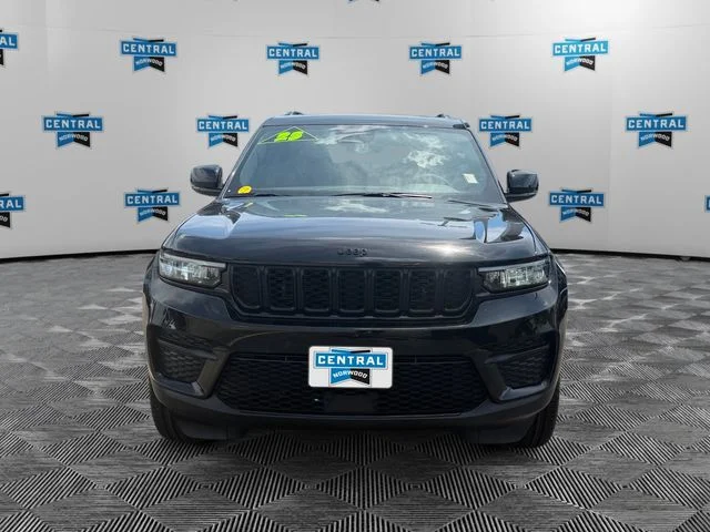 Certified Used 2023 Black Jeep Altitude X image 9