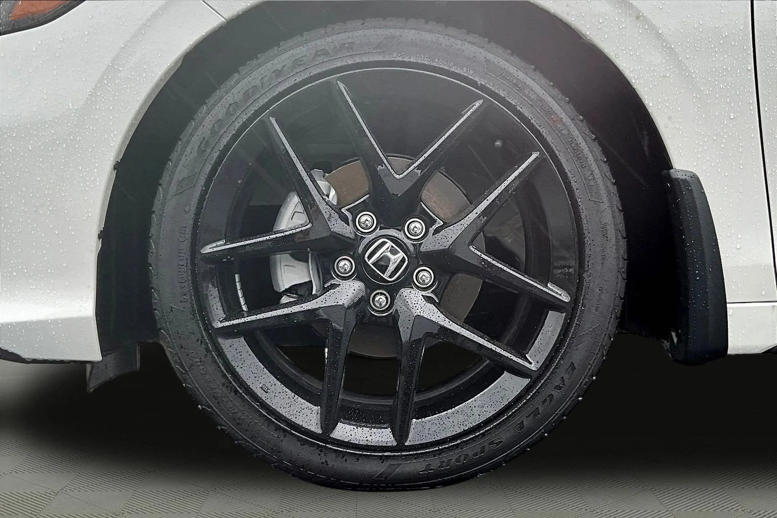 2026 Honda Civic Hatchback Sport - Photo 13