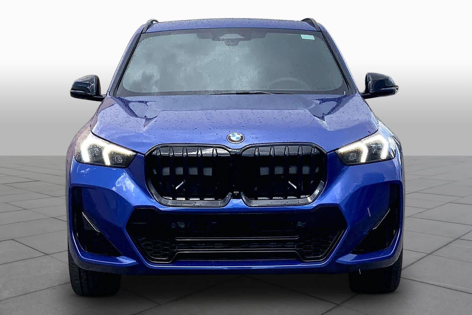 New 2026 Portimao Blue Metallic BMW xDrive28i image 3