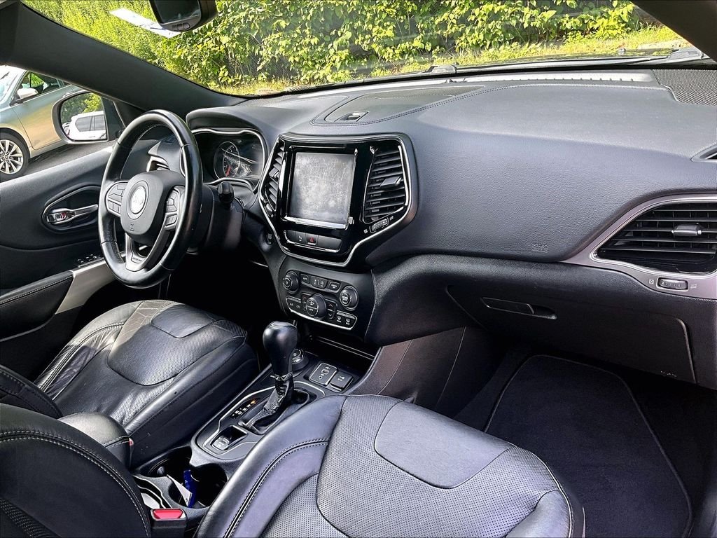Used 2020 Gray Jeep Limited image 14