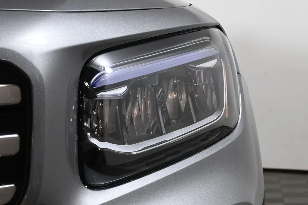 Used 2026 Gray Mercedes-Benz GLB 250 image 11