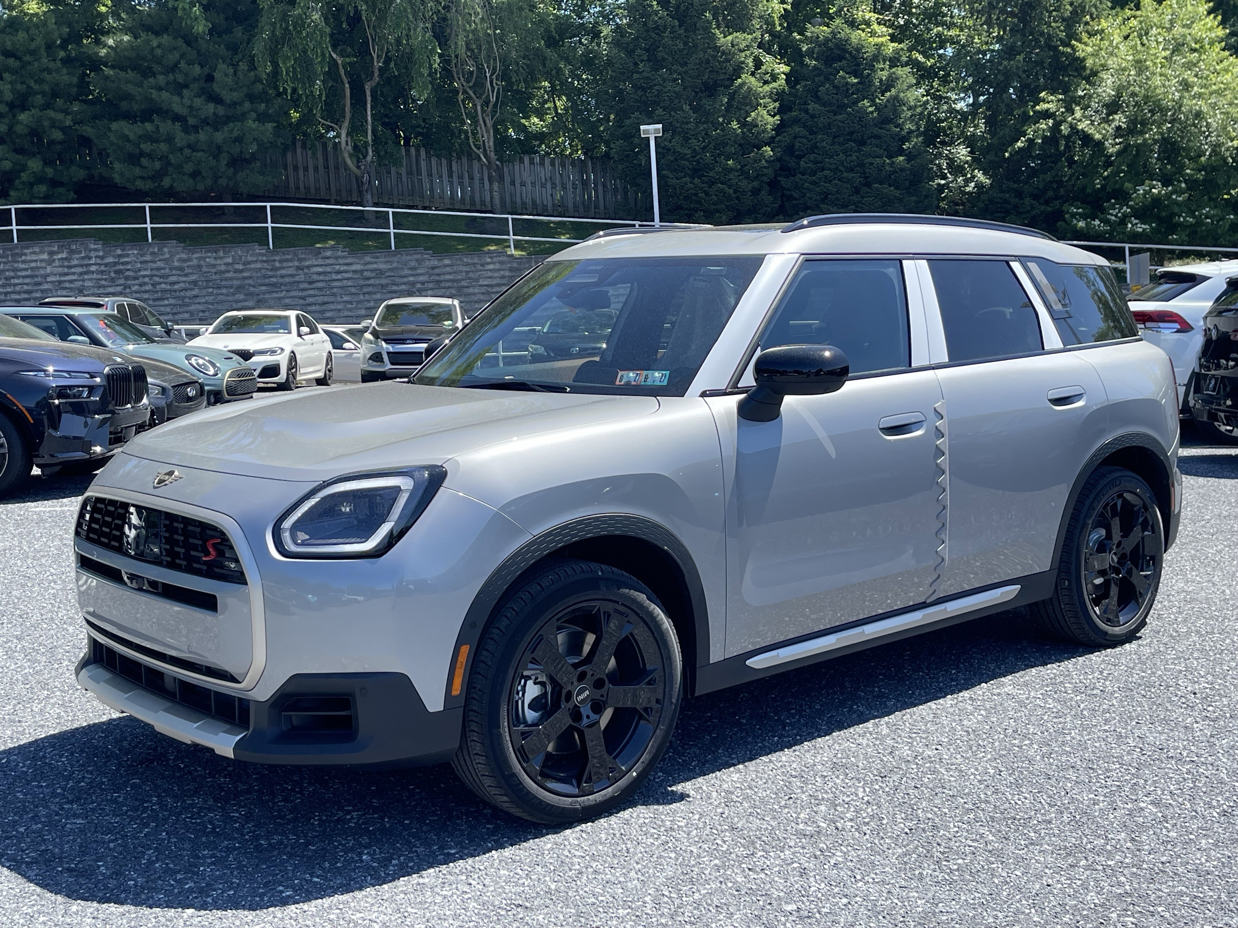 2027 MINI Countryman's photo