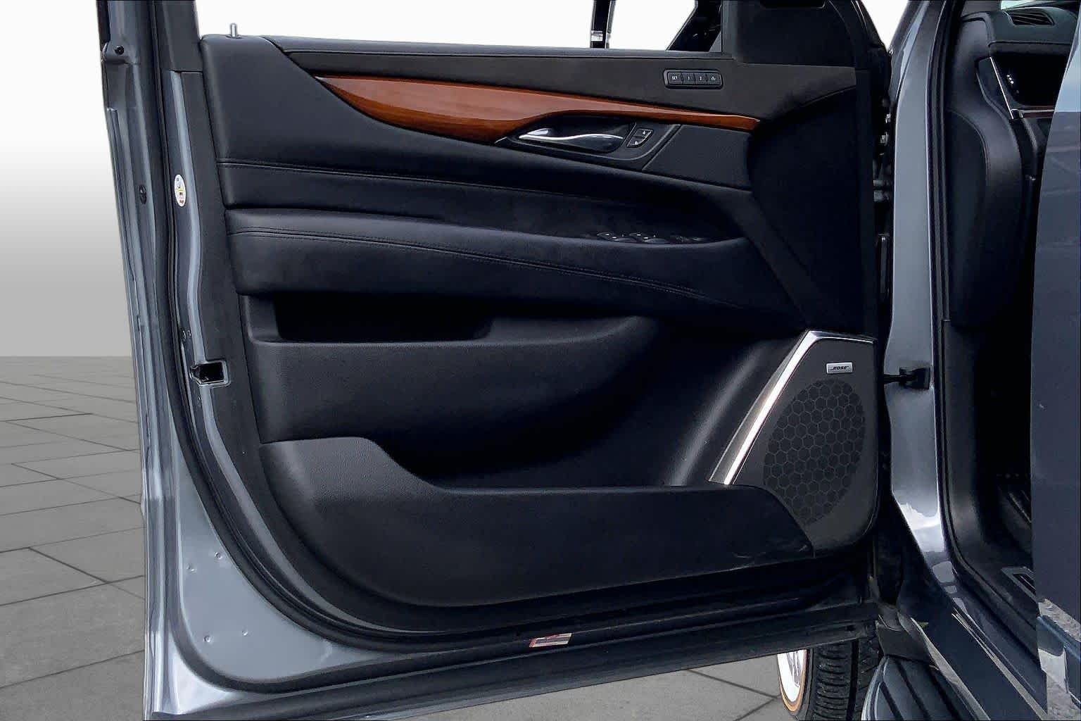Used 2018 Satin Steel Metallic Cadillac Luxury image 21