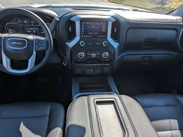 Used 2021 Silver GMC Elevation image 15