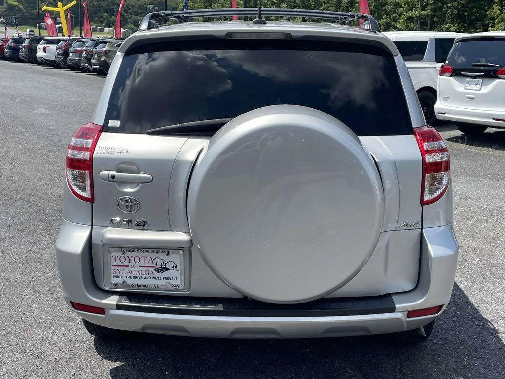 Used 2012 Classic Silver Metallic Toyota Limited image 3