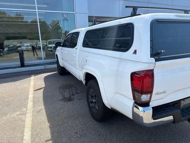 Used 2023 Ice Toyota SR5 image 3