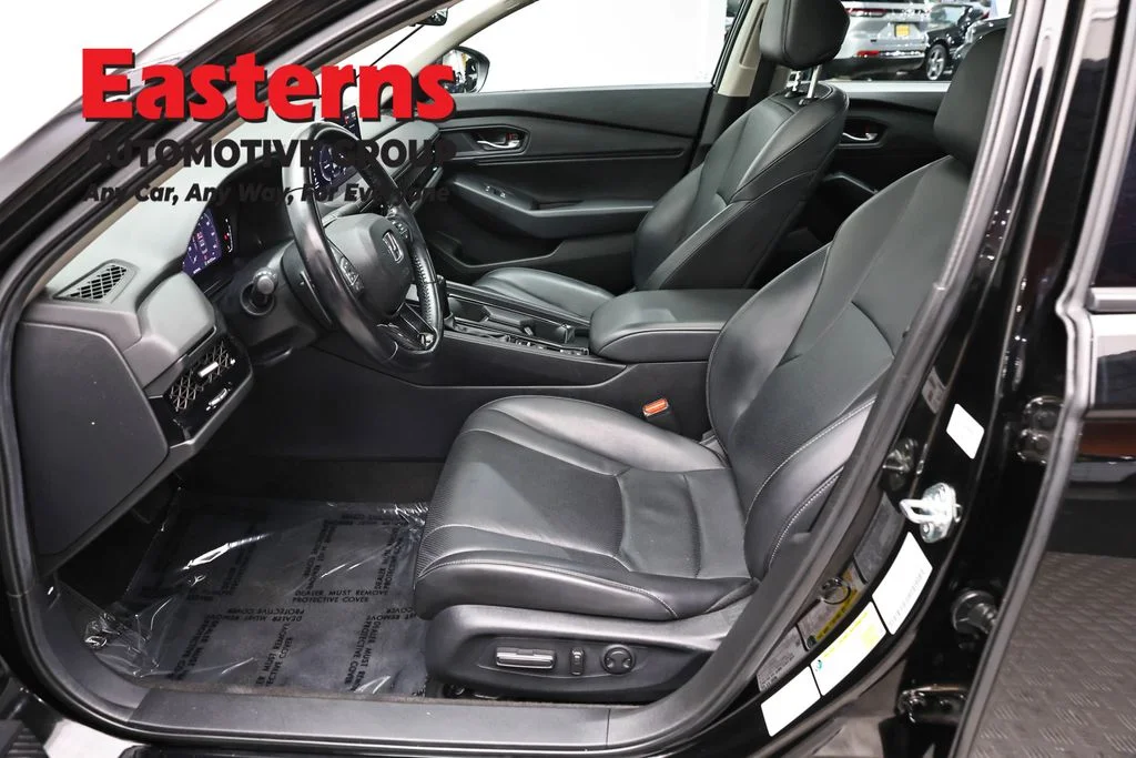 Used 2024 Black Honda EX-L image 14