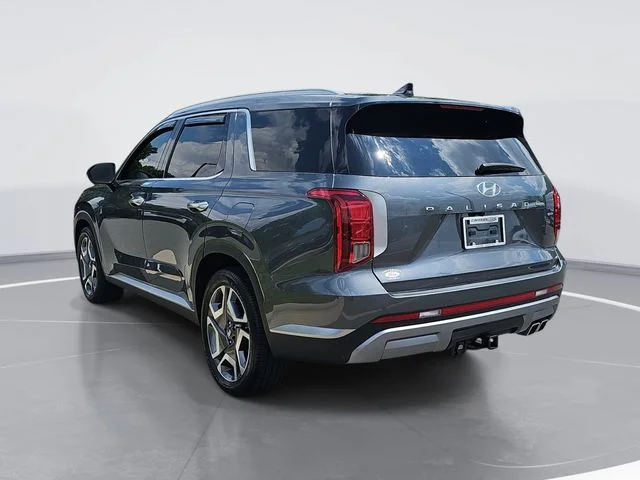 Used 2024 Gray Hyundai SEL image 5