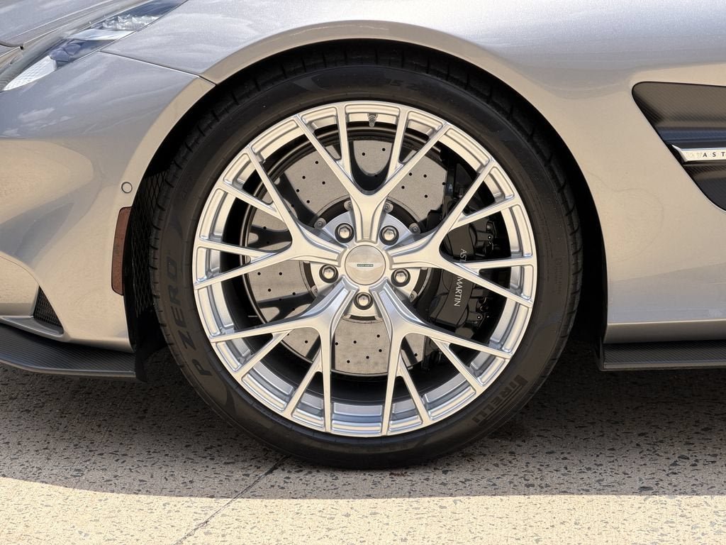 Used 2025 Q Tungsten Silver Aston Martin V12 image 4