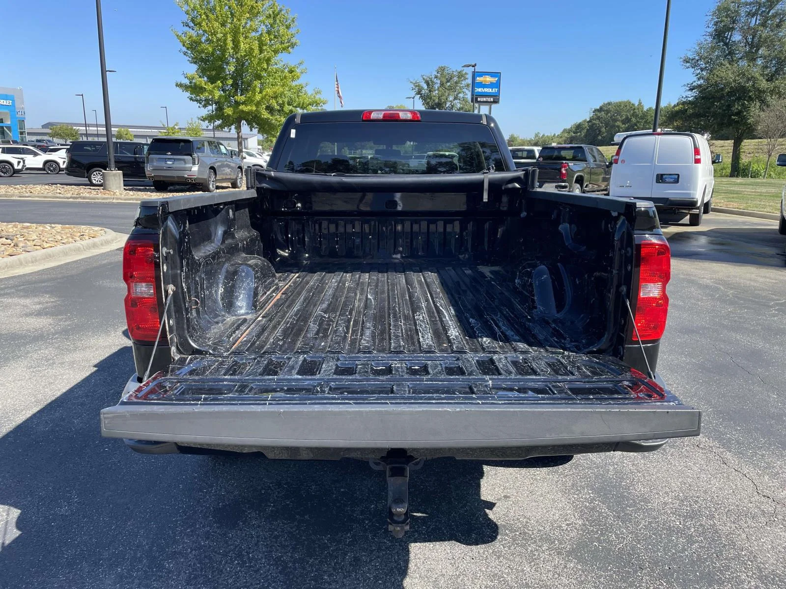 Used 2017 BLACK Chevrolet Custom image 13